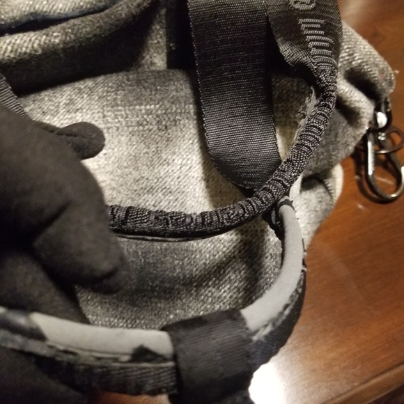 LULULEMON Athletica *Fast in Flight* Gray Plaid Wool Gym Tote Bag. - Picture 14 of 16